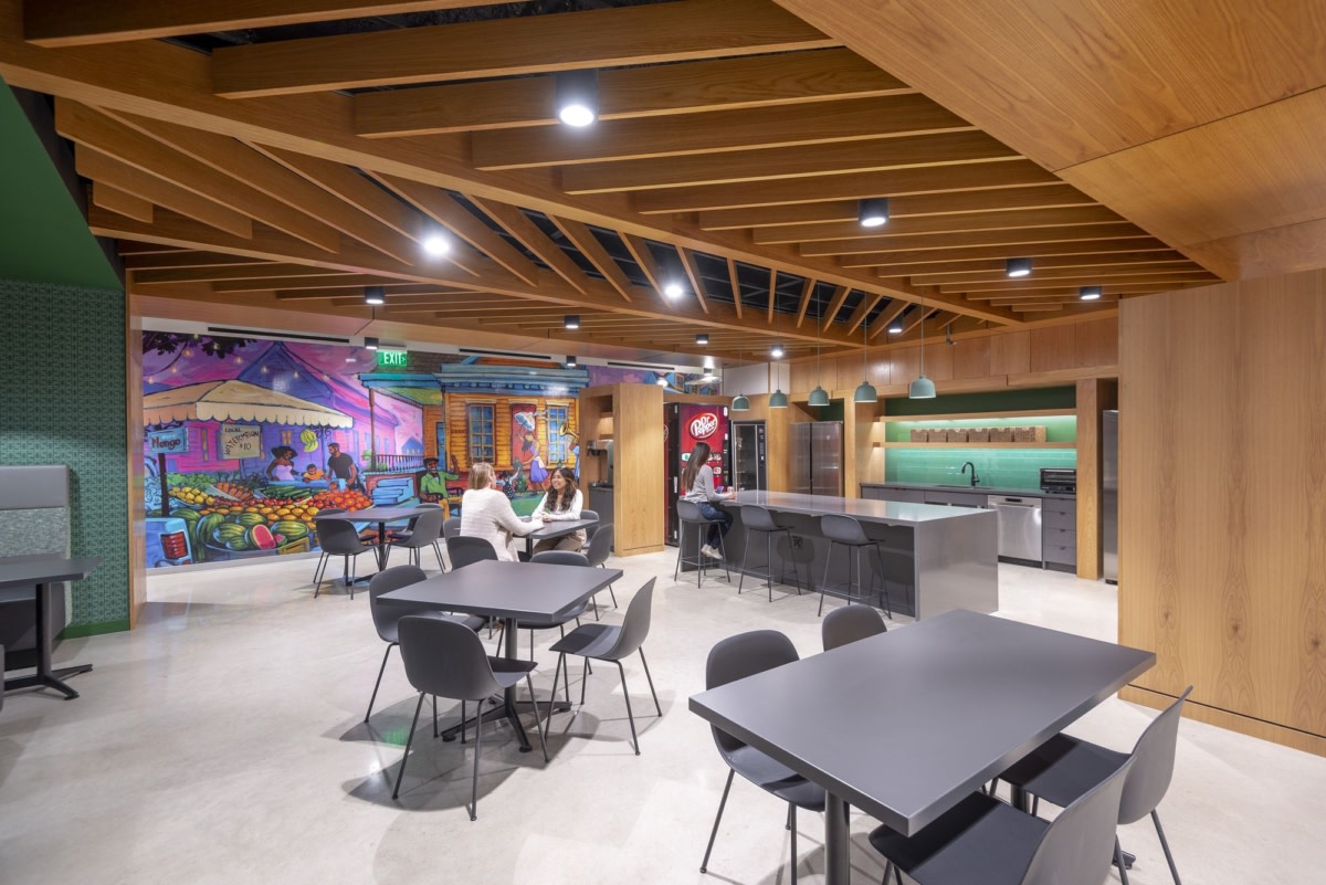 食品公司第二豐收辦公室裝修設計案例3000㎡11 食品公司第二豐收辦公室裝修設計案例3000㎡11